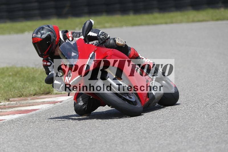 /27 12.06.2025 Ducati Schweiz Trackday Warmup  ADR/gelb-jeaune/19-2